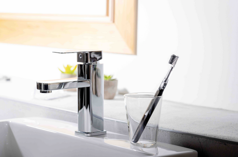 Solar Day Toothbrush Soladey5 Ionic Toothbrush Solar Panels TiO2 Semiconductor Brush W/O To