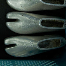 MARUGO Sports Jog II Mid-Cut Tabi Sneakers with Cushion – The Japan Pride