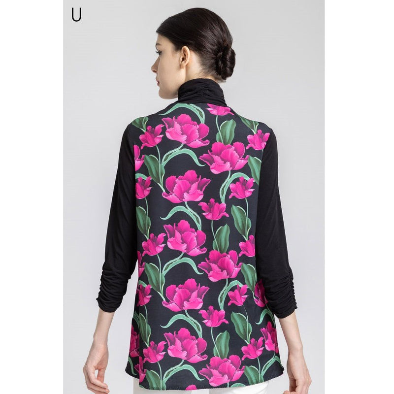 Italiya Floral Design Print 3/4-sleeve T-Shirt Black Base Medium For Women Japan