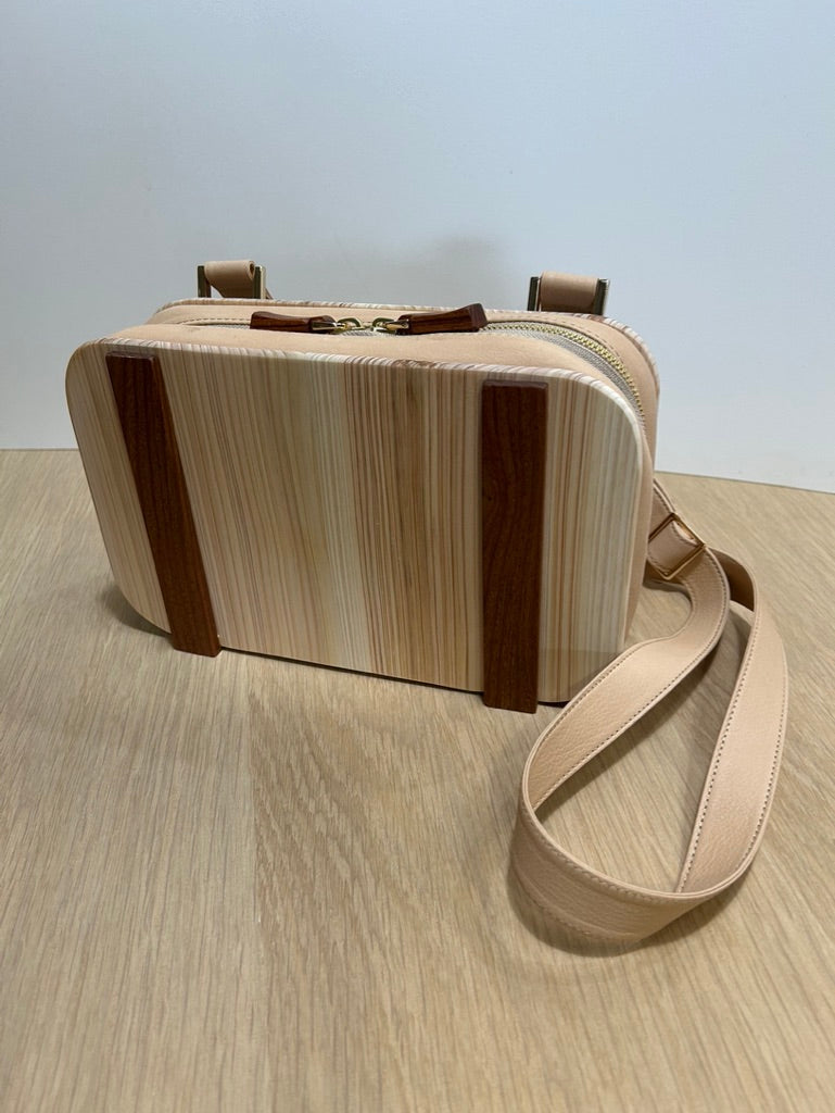 Hinoki Pochette Élue, Handcrafted Wood & Leather Shoulder Bag - Shizuoka City