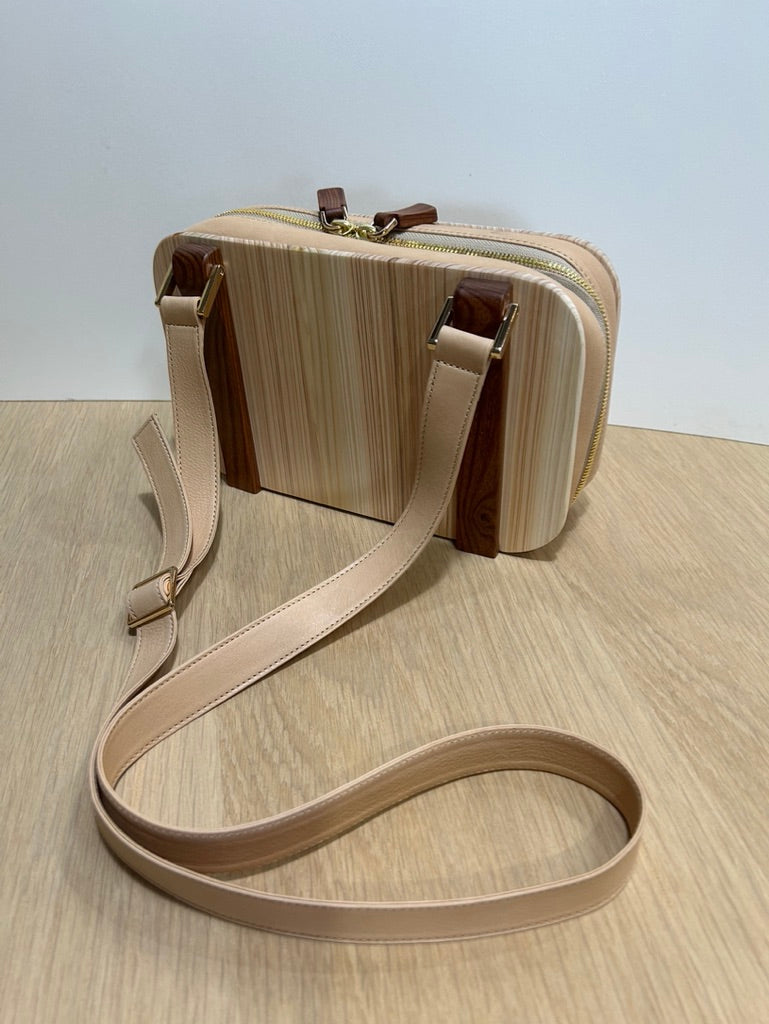 Hinoki Pochette Élue, Handcrafted Wood & Leather Shoulder Bag - Shizuoka City