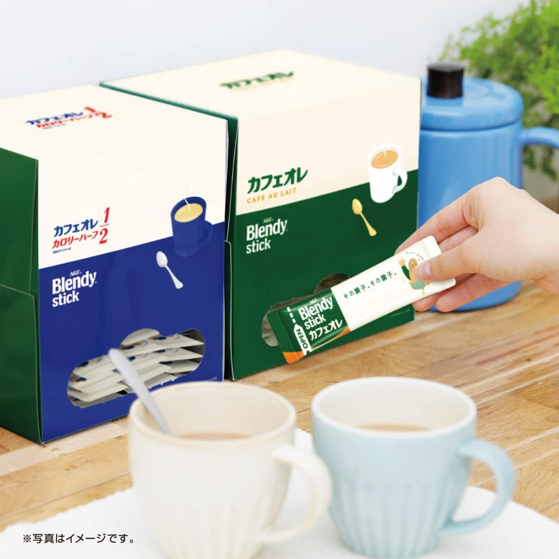 AGF Blendy Stick Cafe Au Lait 100本入 4箱 AGF Blendy Stick Cafe au Lait Calorie Half 100 Stick Coffee Sugar Off