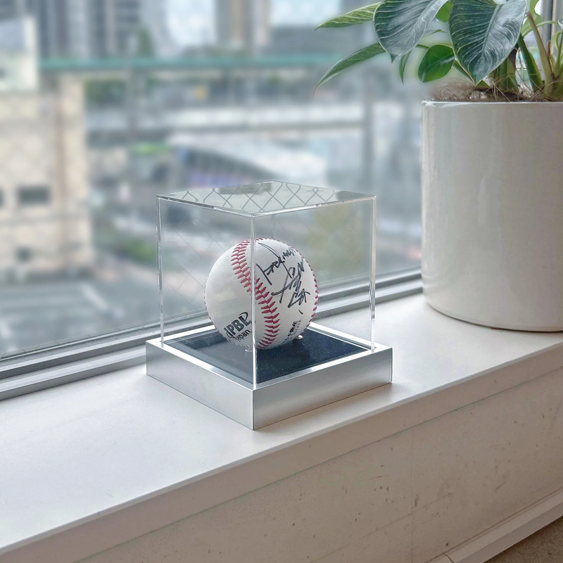 T25 Ball Frame Small Size Display Case for Sports Memorabilia - Aluna-frame