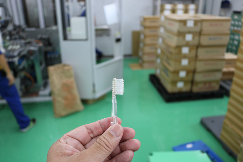 Solar Day Toothbrush Soladey5 Ionic Toothbrush Solar Panels TiO2 Semiconductor Brush W/O To