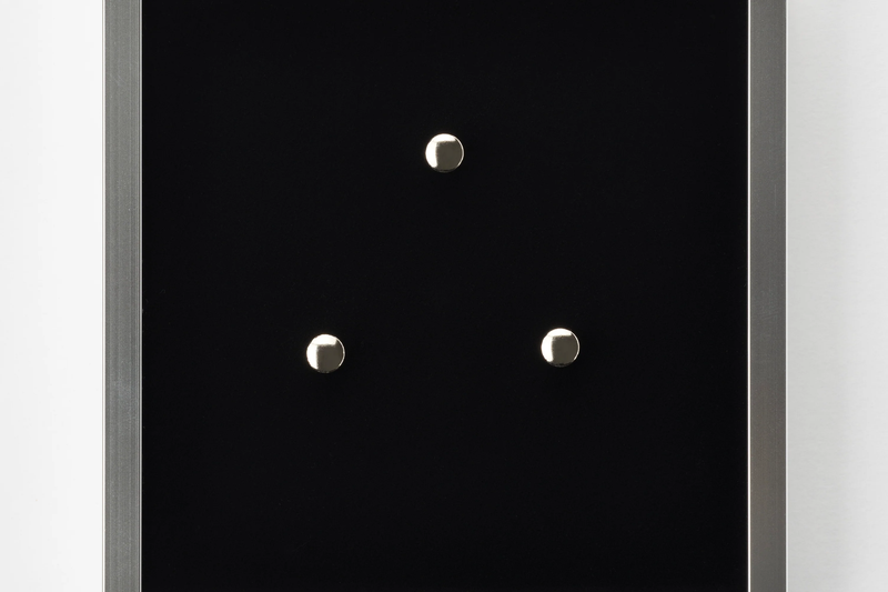 T25 Ball Frame Small Size Display Case for Sports Memorabilia - Aluna-frame