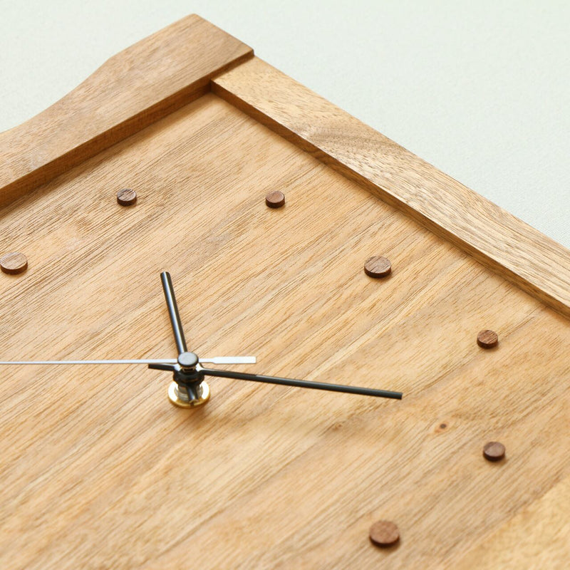 Wooden Leaf Wall Clock Minimal Natural Design 26cm - Suzuki Kobo