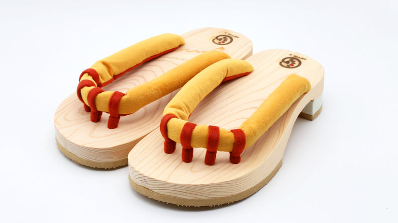 GETALS for Room Indoor Five-Toe Wooden Sandals with Color Straps – Saganoya