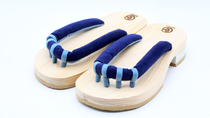 GETALS for Room Indoor Five-Toe Wooden Sandals with Color Straps – Saganoya
